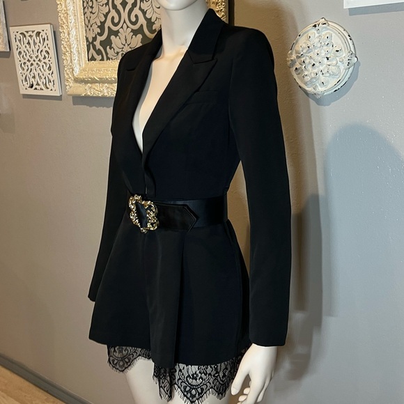 Elegant Black Women's Romper with Lace Trim - Picture 1 of 16
